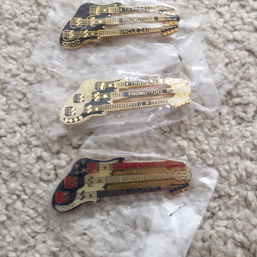 3 Hard Rock Cafe 4 Traders Guitar Pins Htf